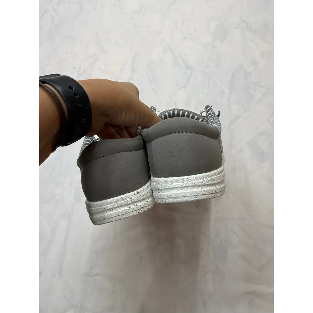 FALLS CREEK $45 Mens 9 Gray White Enzo Slip On Casual Memory Foam Shoes FC2